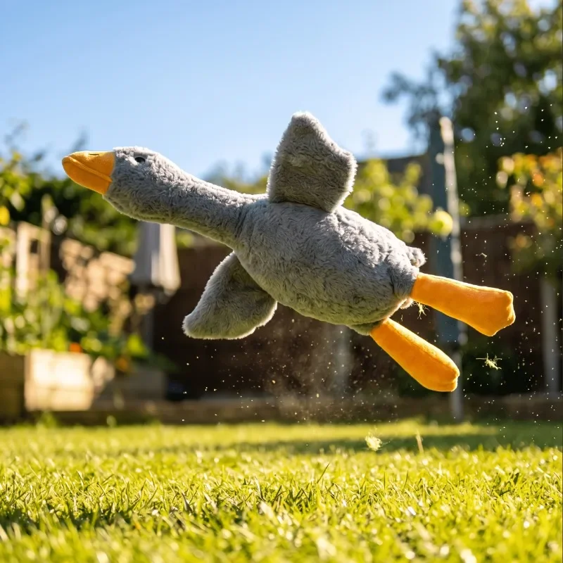 1 Stück 50 cm großes weiches Enten-Plüschtier für Katzen und Hunde, waschbarer Haustierbegleiter für kleine/mittelgroße Haustiere (gestickte Augen + kein Reißverschluss-Design) – Detail 4