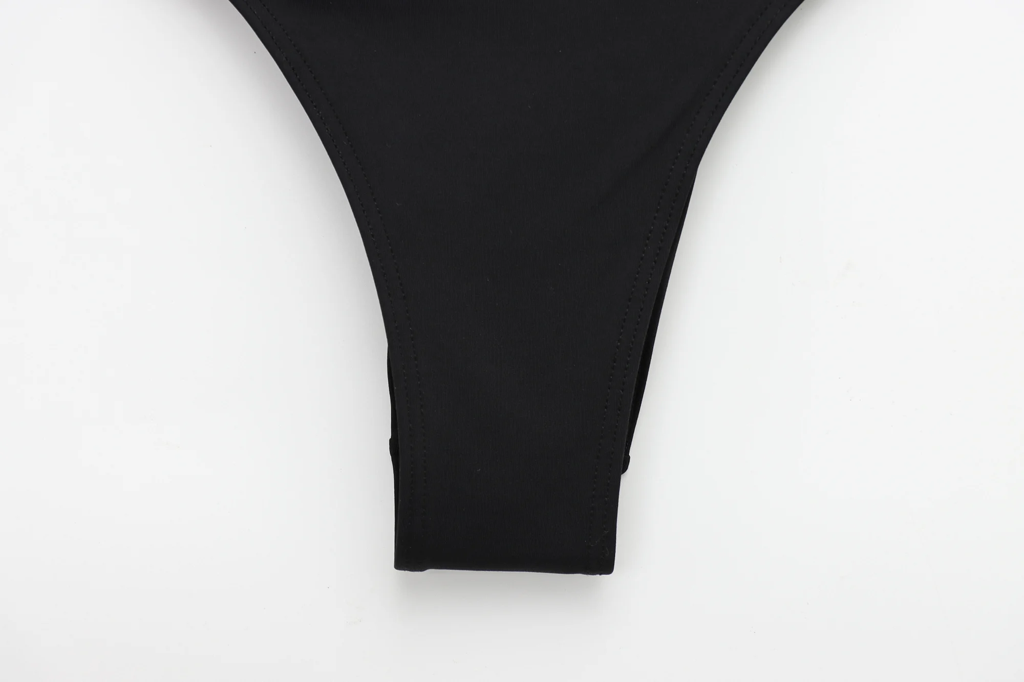 Zevity 2025 ملابس سباحة نسائية مثيرة بدون حمالات مزخرفة بالمعدن ملابس شاطئ ضيقة ملابس سباحة للسيدات بدلة سباحة Mujer LS2623