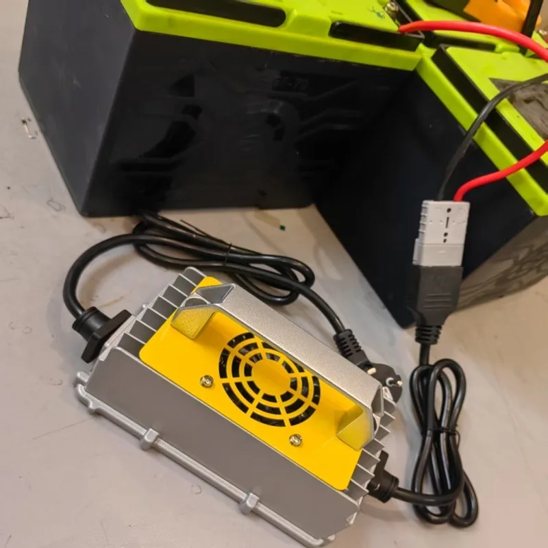 Electric Forklift Charger 12V24V15A20A30A Hydraulic Stacker, Lift, Washing Machine Lithium Battery Lead Acid