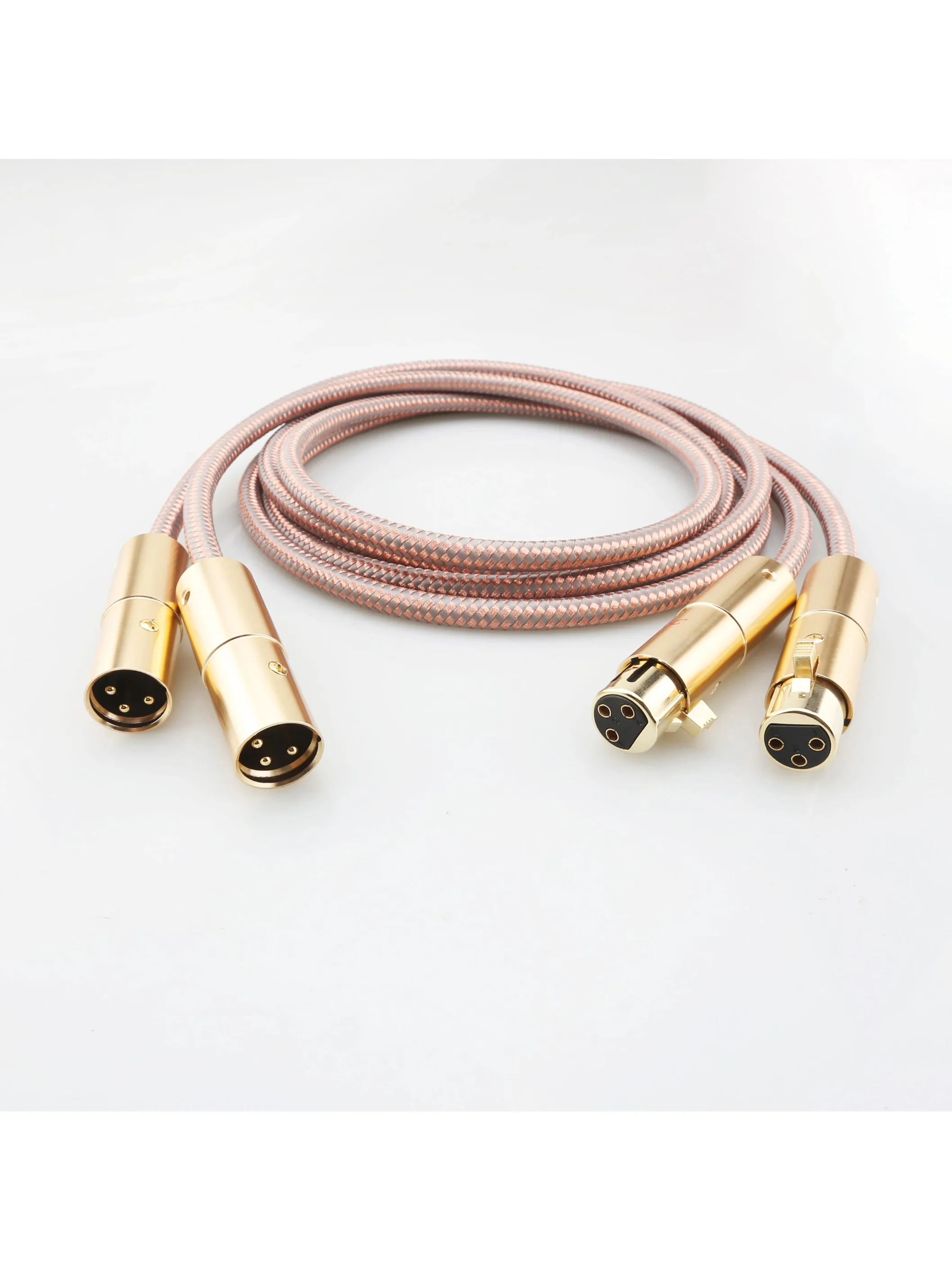 Kabel audio Hi-Fi Accuphase 40th Anniversary Edition, XLR, pozłacany, z wtykiem męskim na żeński. — zdjęcie produktu 7