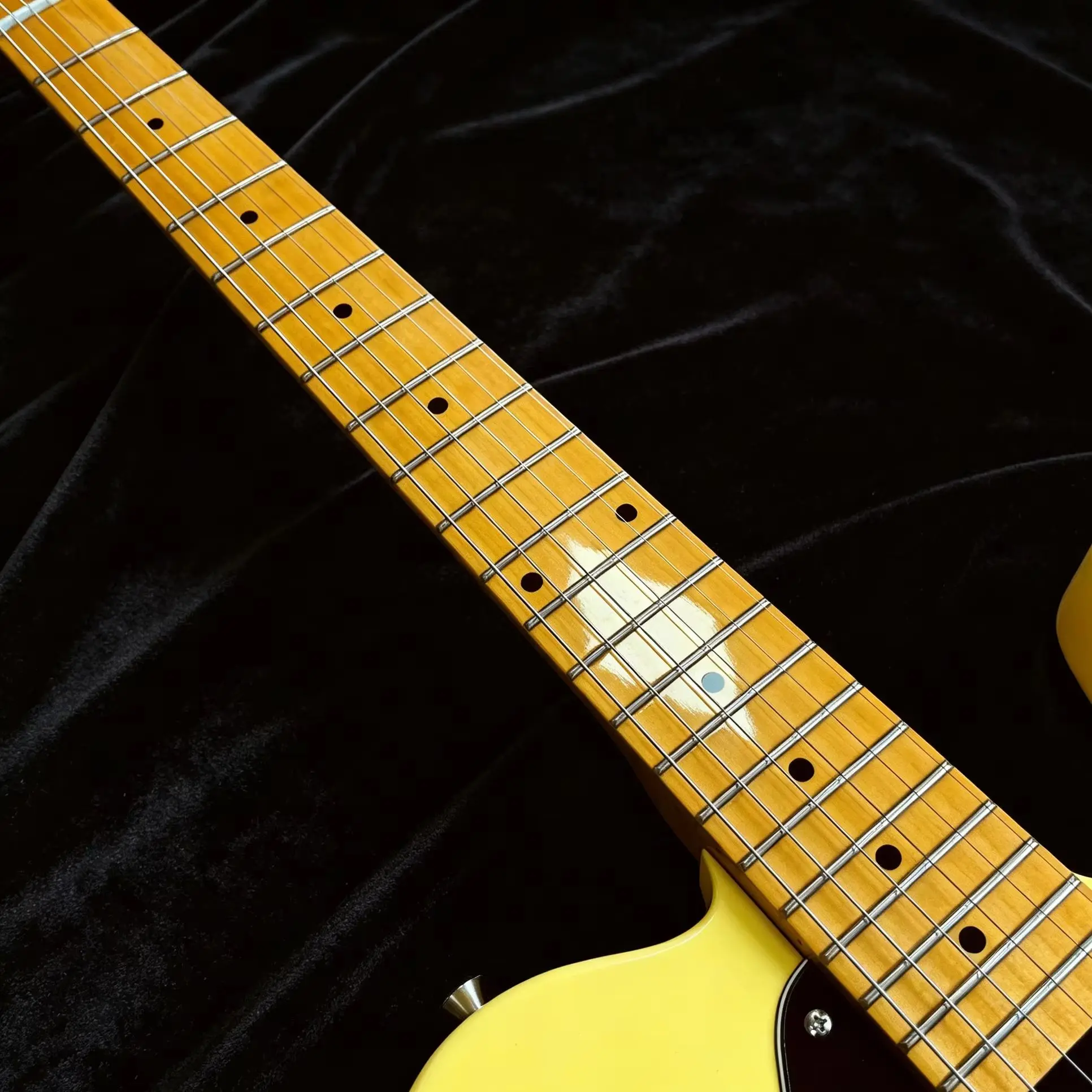 Costom Yellow Electric Guitar SS Pickup Silver Hardware Alder Body Electric Guitar-Themed Gift Free Shipping view 3
