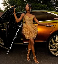 Gold Short Homecoming Dresses 2024 Black Girls Sexy O Neck Rhinestone Party Dresses Sexy Luxury Crystal Feather Cocktail Dresses