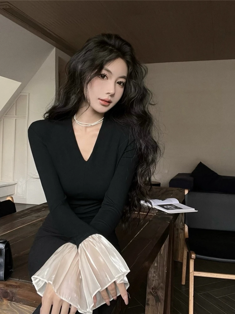 Top Base Layer in Dralon Spazzolato da Donna, Autunno Inverno, Nero, Scollo a V, Maniche Svasate, T-Shirt Corta per Stratificazione, Stile Hot Girl