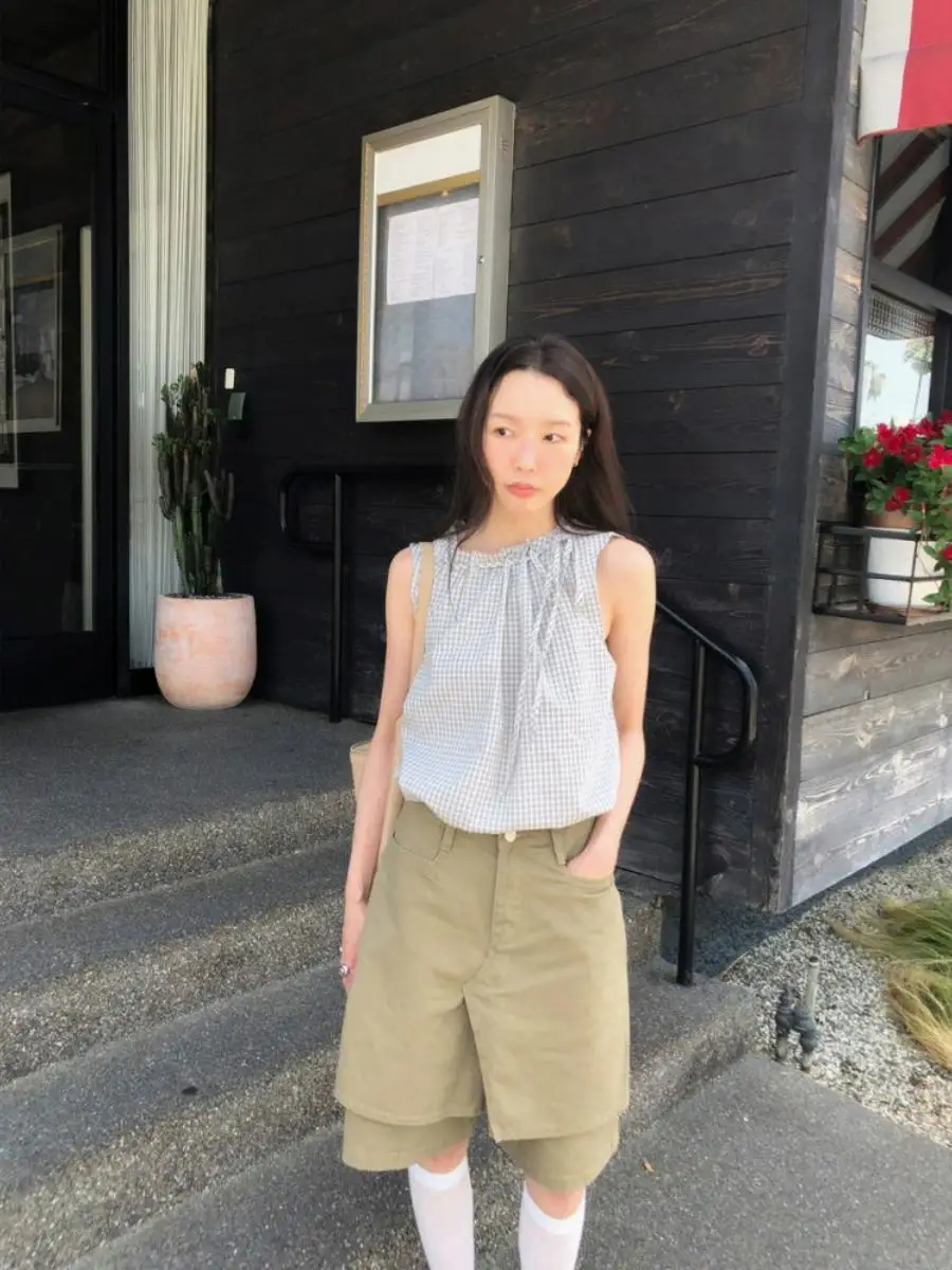 

East Gate Baby Sauce Retro Plaid Sleeveless Vest Women Loose Slim Pleated Belted Top Sweet Style Cotton Summer Shirt