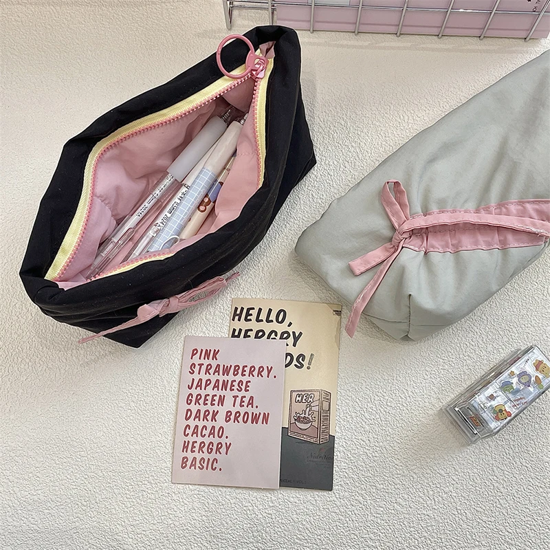 Trousse à crayons en tissu Simple Style Ins, sac de maquillage à nœud papillon, sac de rangement de grande capacité, pochette de papeterie, fournitures scolaires, cadeau pour filles