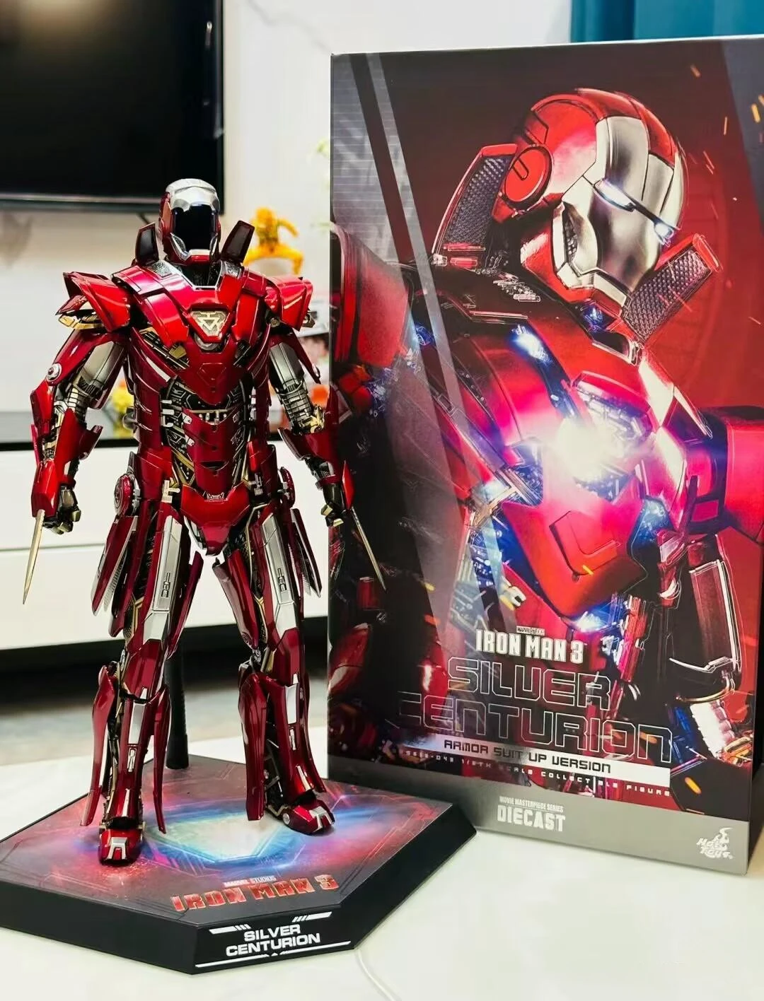 

In Spot Hottoys Ht 1/6 Mms618 Iron Man 3 Mk33 Silver Centurion Explosive Armor Edition Birthday Gift