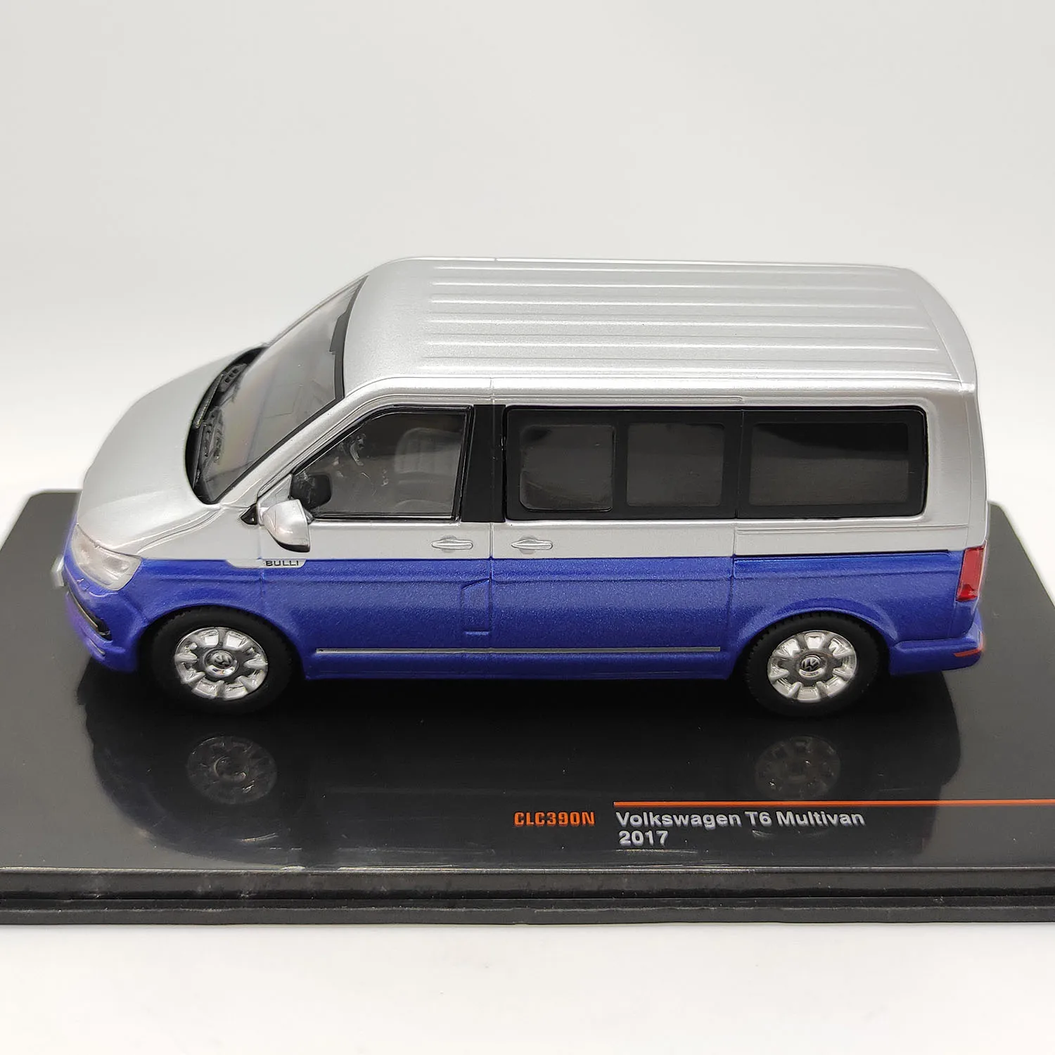 Diecast IXO 1/43 Scale2017 Volkswagen T6 Multifunzionale In Lega Da Collezione Giocattolo Regalo Souvenir Display Ornamento
