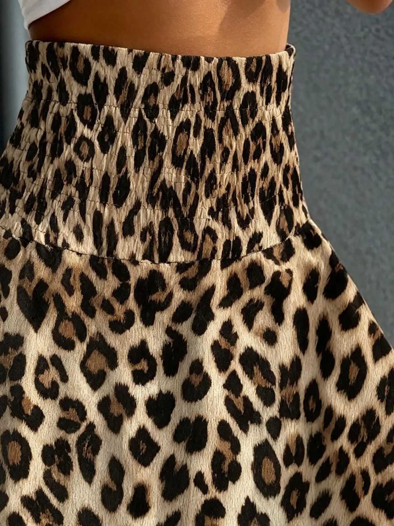Damen Leoparden-Print Swing Maxirock mit Hoher Taille, Geraffter Taille und Dehnbarem Stoff im Casual Resort-Stil, Ideal für Strand & Alltag – Detail 7