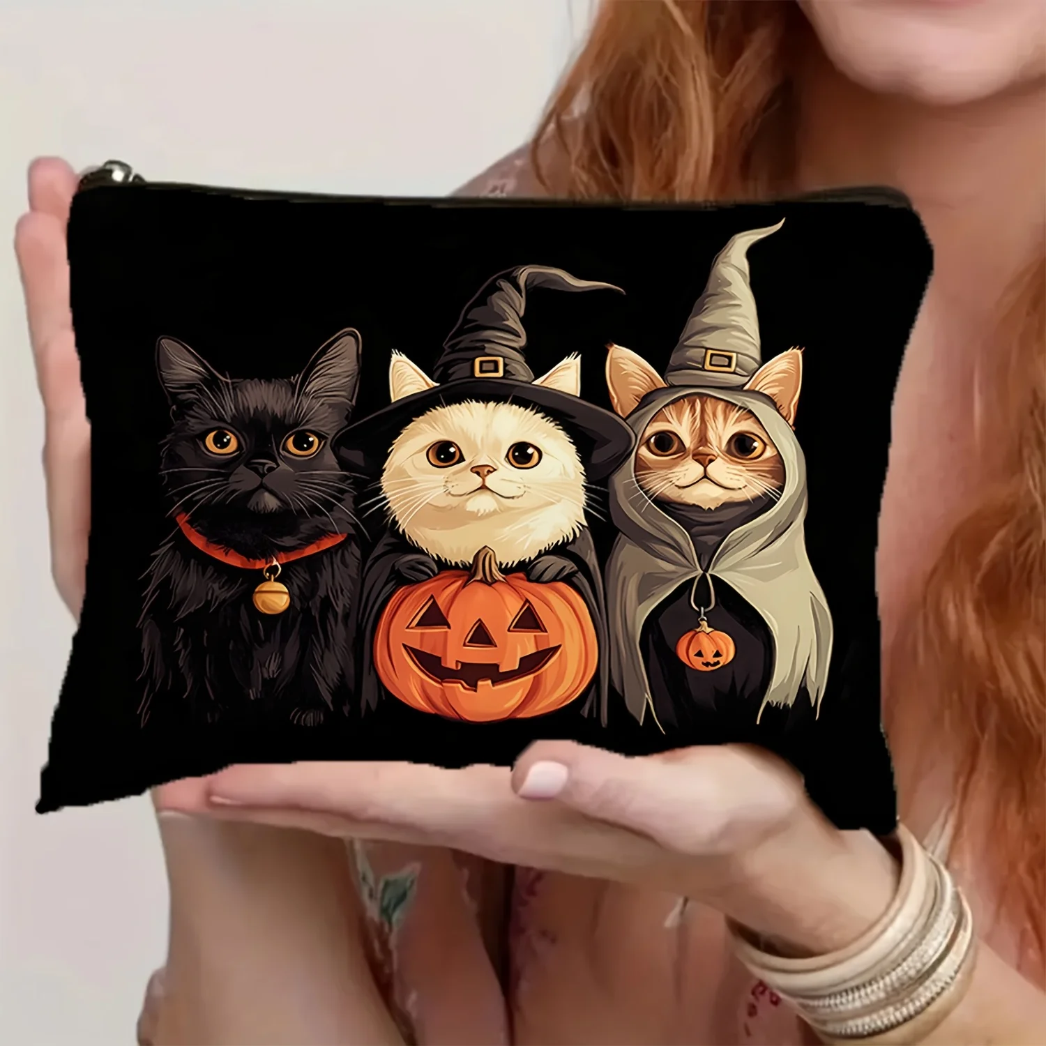 A Halloween makeup bag - cute multifunctional zipper pouch, jewelry storage bag, perfect travel zipper small storage pouch.