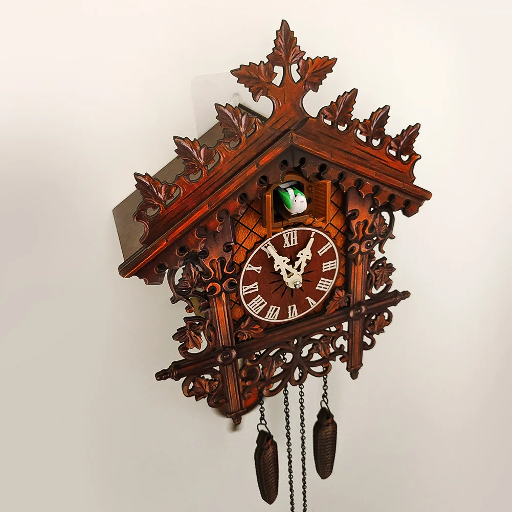 2021 new cross-border private model cuckoo wall clock, simple cuckoo clock alarm clock, creative decoration