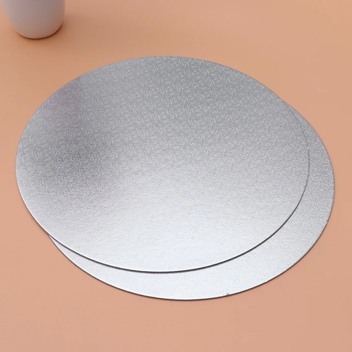 

10pcs 12 Inch Board Round Silver Waterproof Disposable Serving Base For Party Dessert Display Cake Boards Round Cake Boards