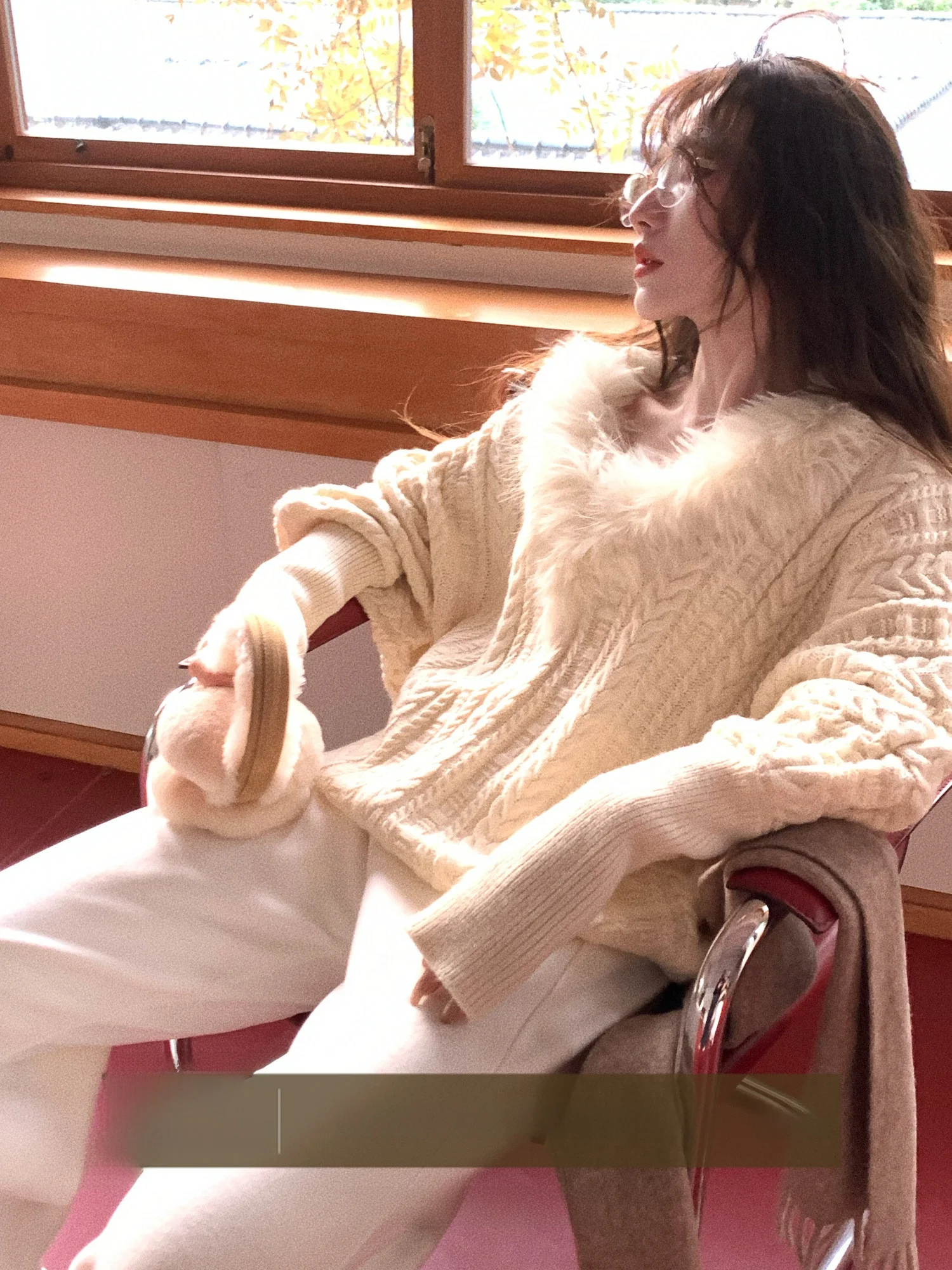 

Ретро-свитер с рукавами «летучая мышь» и V-образным вырезом, женский, свободный, стройнящий, с шерстяным воротником, вязаный, французский стиль, мягкий акрил, зимняя мода