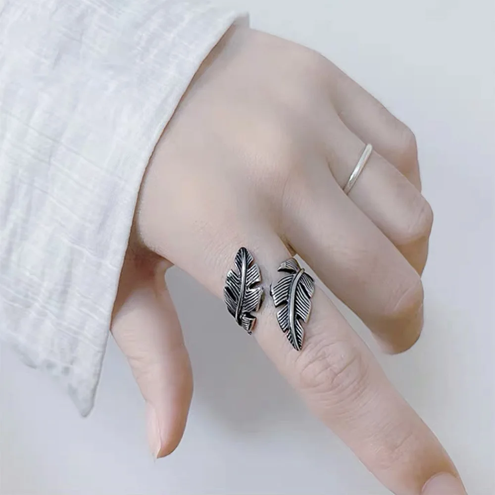 

DIY accessories European and American independent stations hot-selling retro personality burst feather ring, punk hip hop ins wi