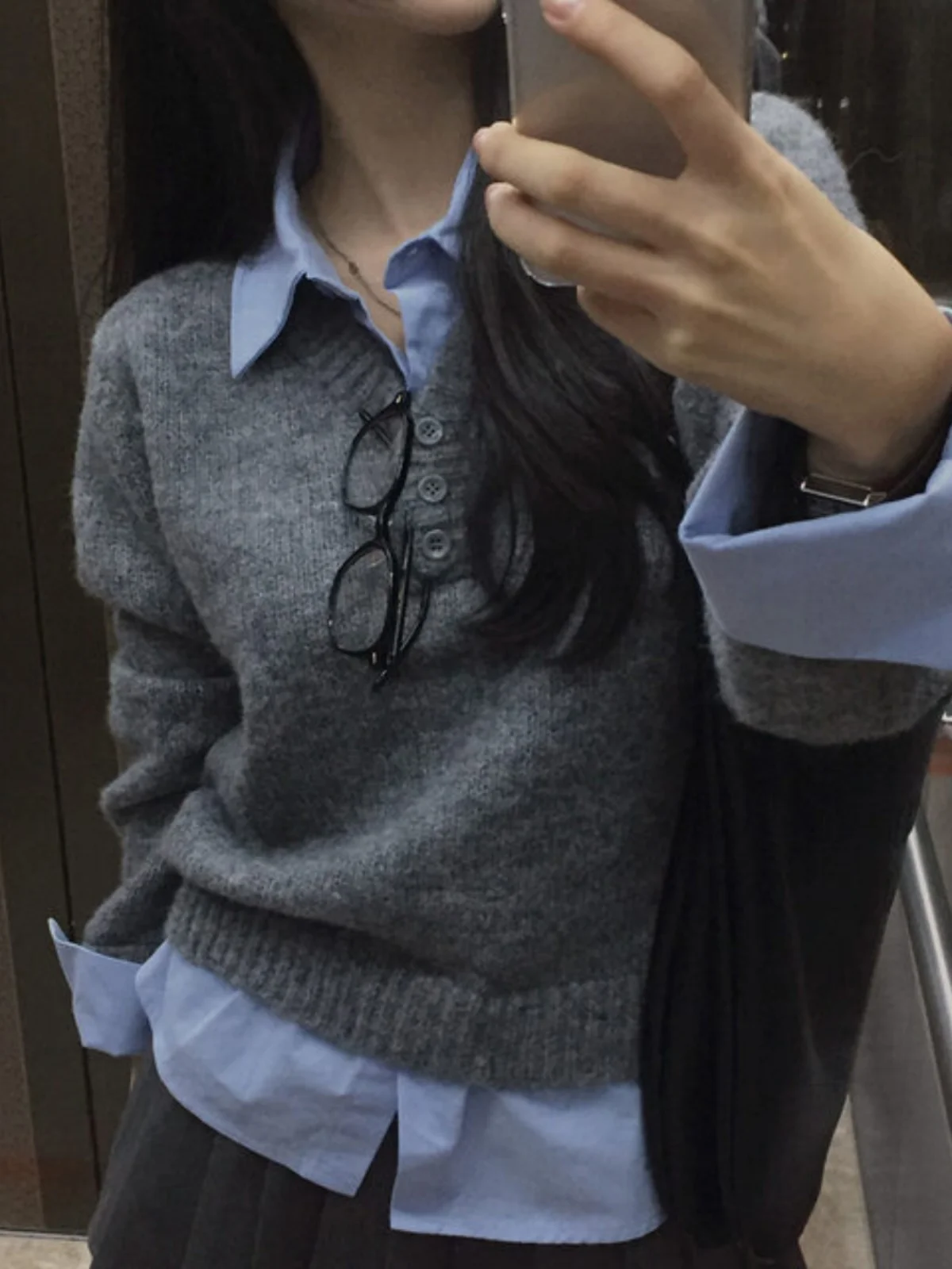 

Корейский вязаный свитер с длинным светом и воротником в стиле ретро, женский ранний весенний новый дизайн, антивозрастной искусственный топ из двух предметов