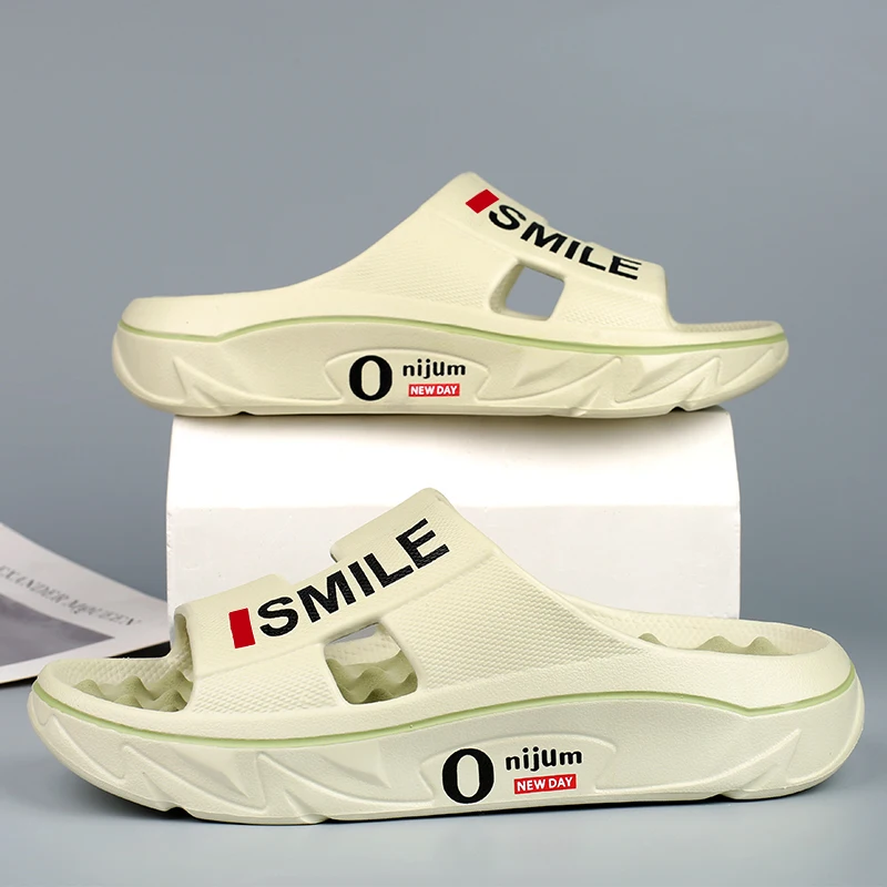 2025 New Men's Massage Slippers Indoor Outdoor Sandals Beach Comfortable Soft Slides Clogs Casual Shoes Men Women Home Slippers