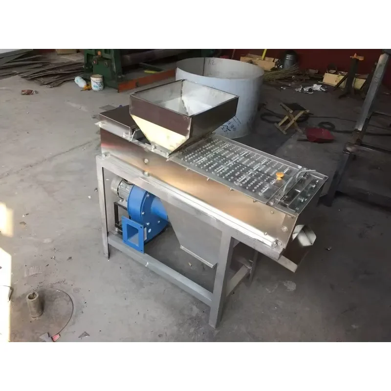Shell and Peeling Machine for Raw peanuts a Versatile Nut Peeling Equipment Suitable for Dry Peeling of Raw