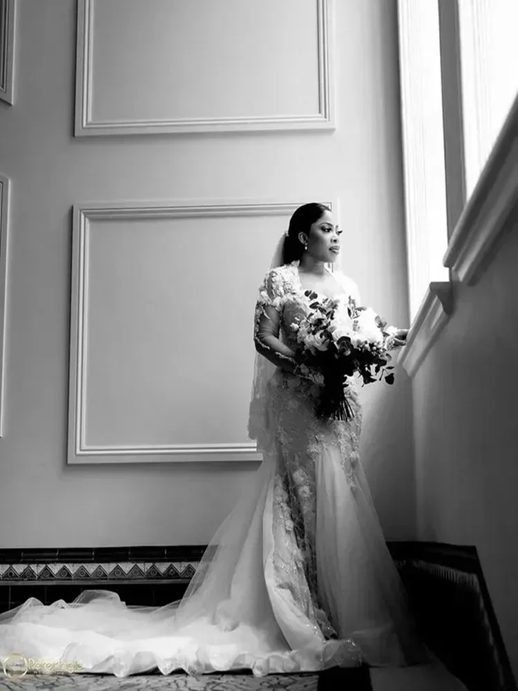 Maßgeschneidertes Hochzeitskleid mit quadratischem Ausschnitt, 3D-Spitze und Applikationen, Vestido De Novia, Meerjungfrau, Illusion, volle Ärmel, Perlen und Knöpfe