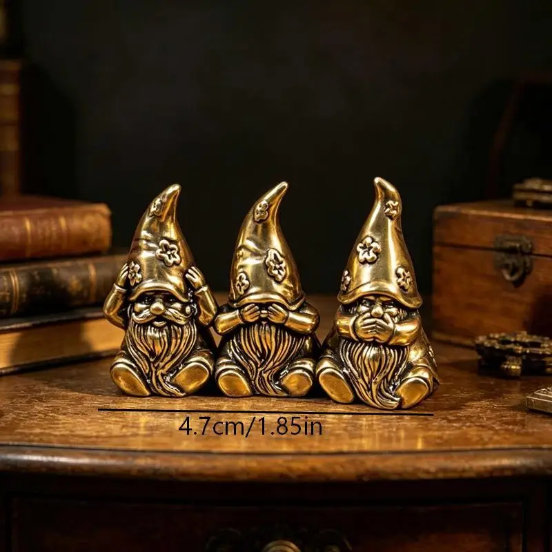 Vintage Brass Three-Dwarf Figurine, Non-Listening, Non-Looking, Non-Talking Gnome Desktop Decoration, Nordic Mini Gnome Tea Pet, Vintage Craft Collectible for Study Desk and Bookshelf, Creative Niche Gift, Home Micro-Landscape Decoration, European-Style Christmas Holiday Decoration, Office, Gift for Personal Use, Vintage Metal Craft Statue Ornament, Exquisite Carved Long-Hatted Bearded Elf Desktop Decoration
