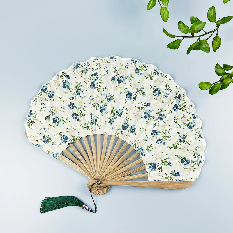 The product can be customized. Fan folding fan Chinoiserie cotton shell fan cheongsam fan women's antique creative knife fan por