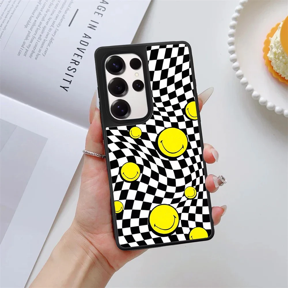 

Creative Grid Smiley Face Mirror Surface Magnetic Phone Cover for Samsung Galaxy S23 S24 S25 S26 Ultra S26+ Plus Case
