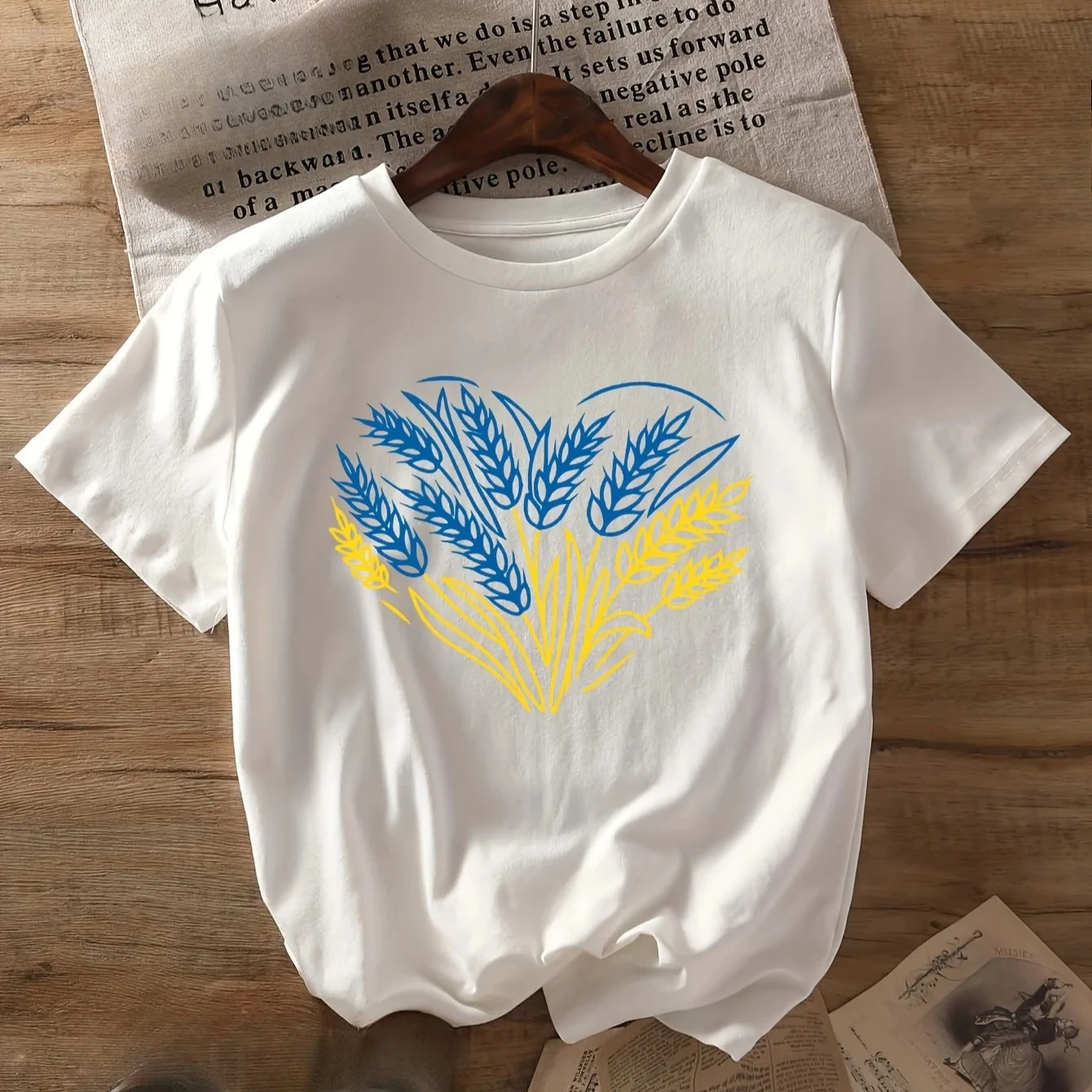 Women Casual Tee Short Sleeve Crew Neck Summer Top Heart Wheat Design Graphic Print Attire Breathable and Comfortable Women Tee