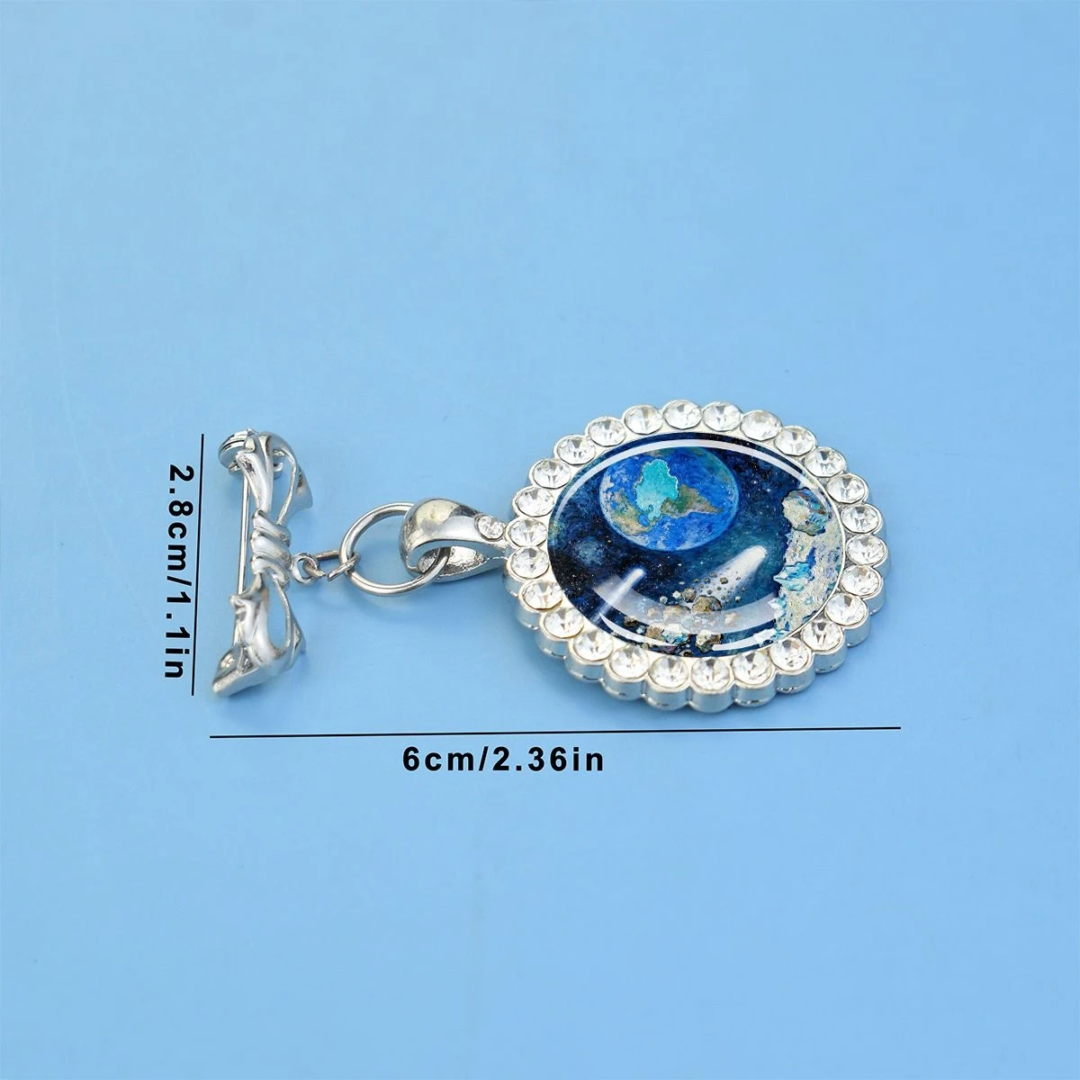 1PC Star Patterned Circular Glass Brooch with Synthetic Cubic Zirconia Trim, Ideal for Holiday Parties and Birthday Gifts