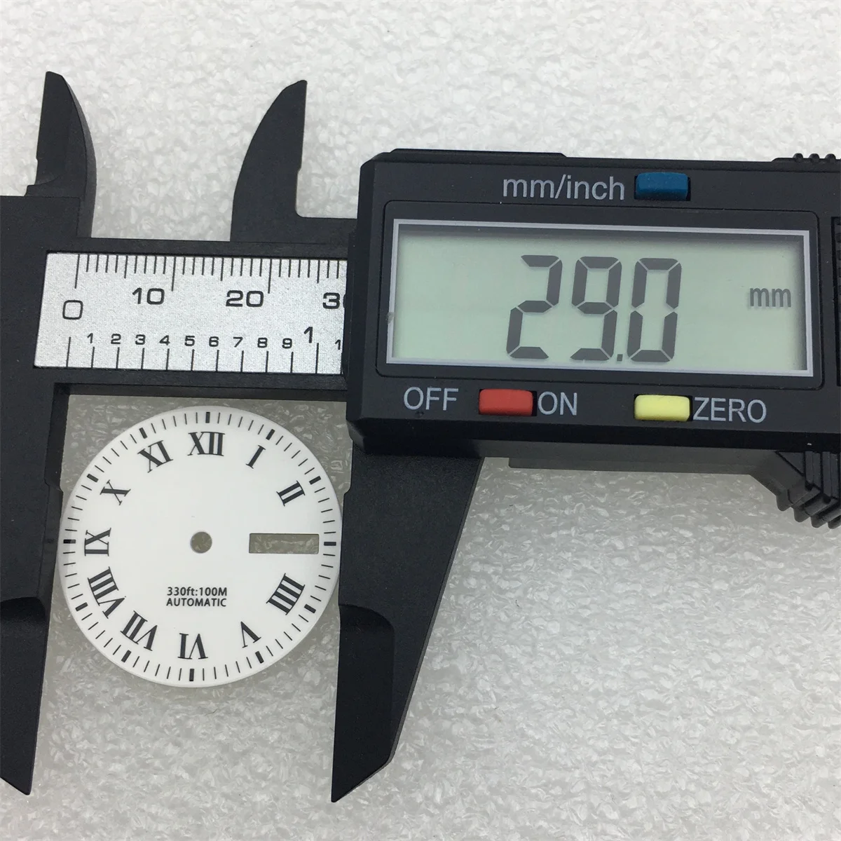 Dial 29MM C3 hijau bercahaya cocok untuk suku cadang pengganti jam tangan pergerakan NH36