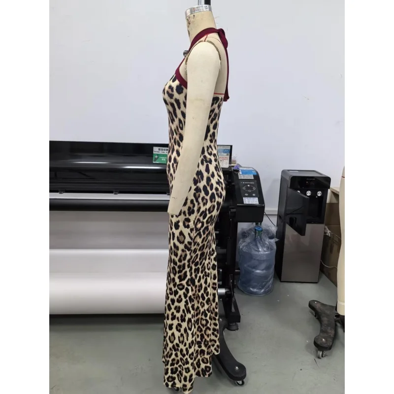 Sommerliches Damen-Meerjungfrauenkleid mit Neckholder und Rückenausschnitt, Leopardenmuster, figurbetontes langes Maxikleid, formelle Abendkleidung, Clubwear, Großhandelskleidung – Detail 6