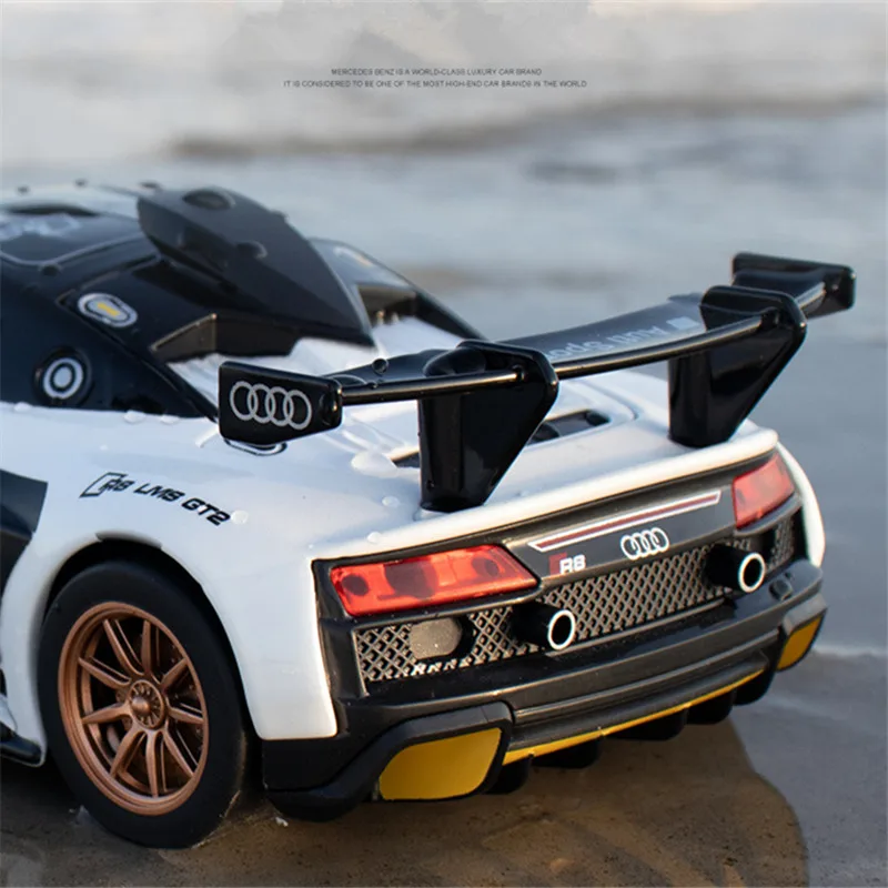 1:24 AUDI R8 GT2 Alloy Track Racing Car Model Diecast Metal Toy Sports Car Vehicles Model Simulation Sound Light Childrens Gifts