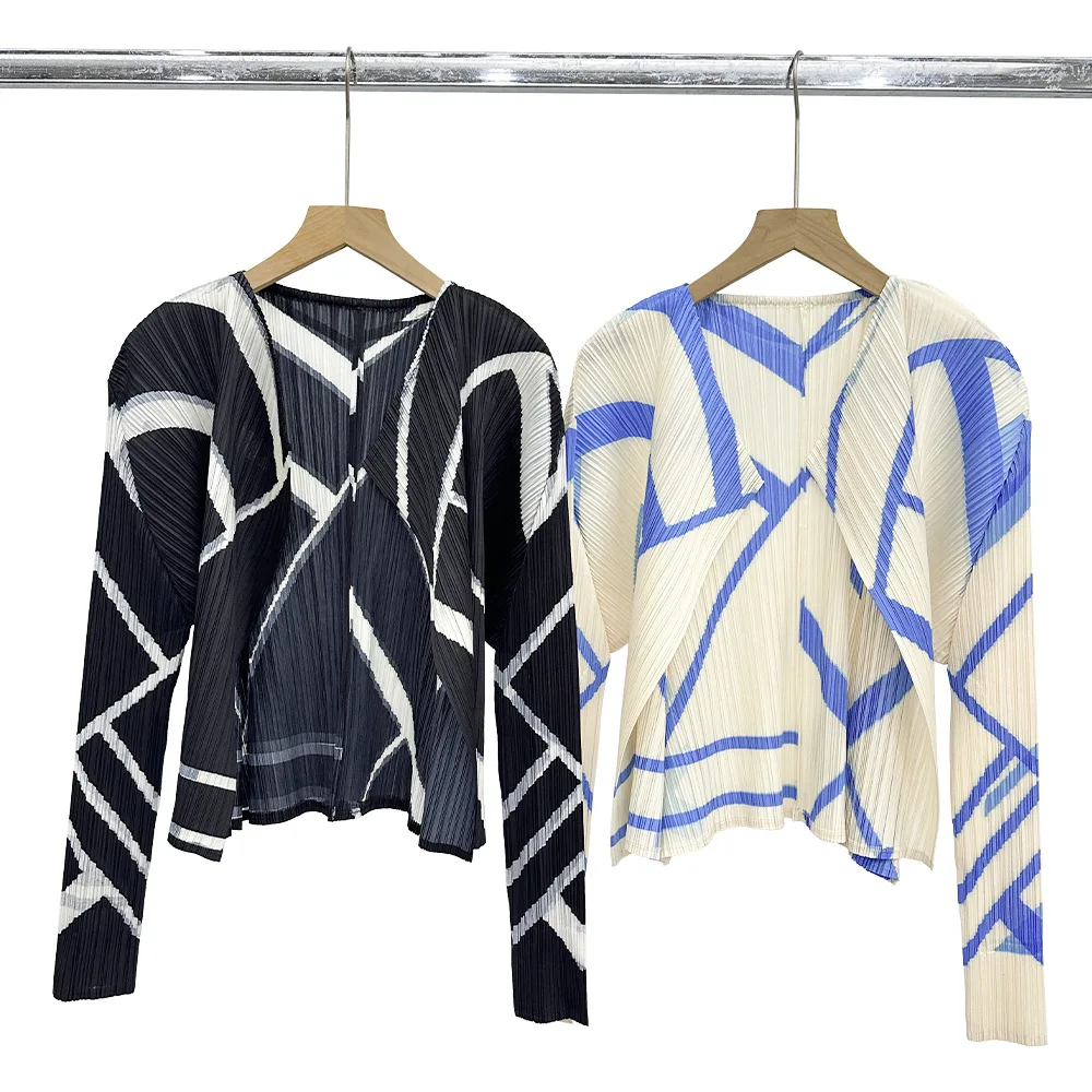 Miyake Style Pleated Cropped Cardigan Women Open Front Long Sleeve Geometric Print Wrinkle‑Resistant Casual Short Jacket