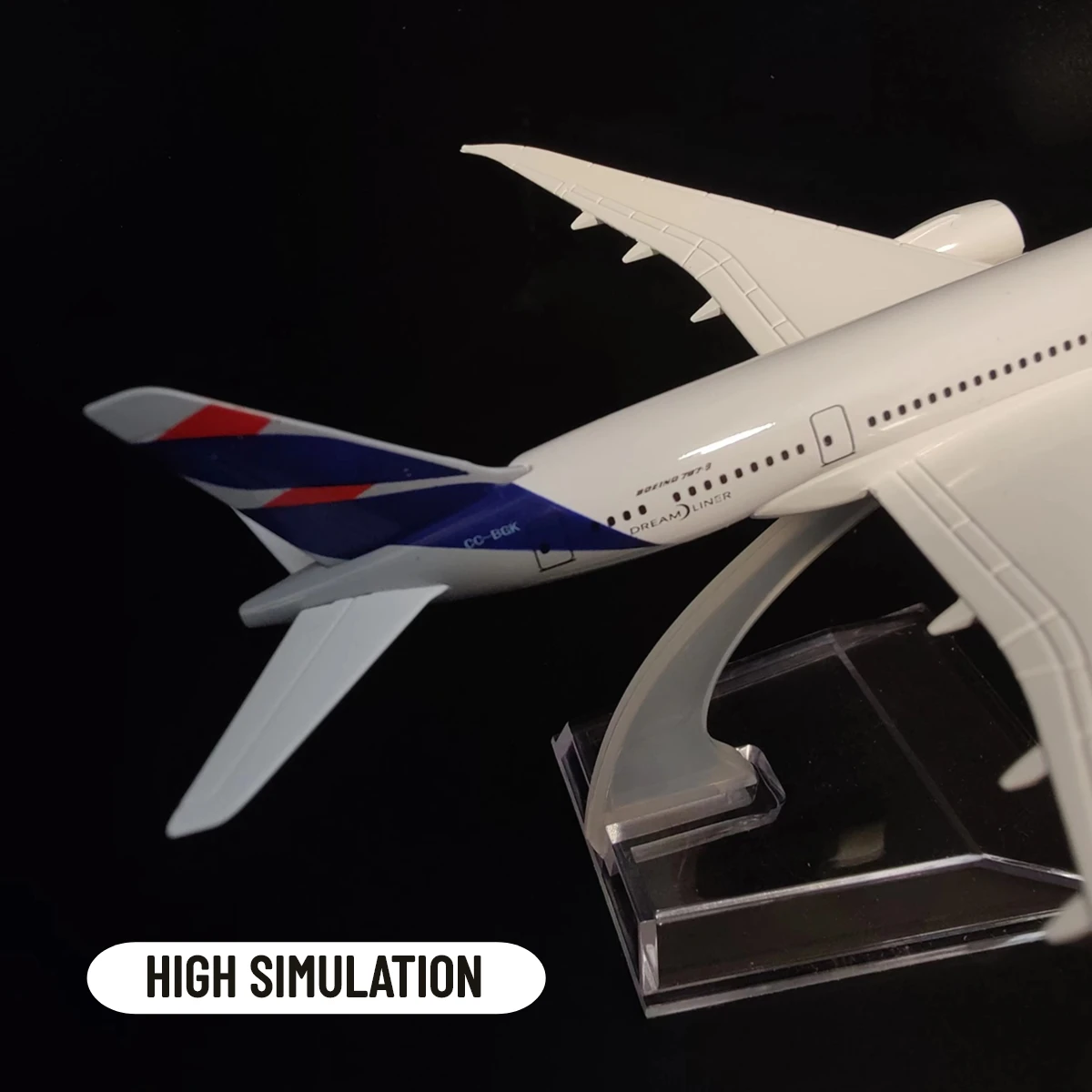 Scale 1/400 Metal Airplane Replica Chile LATAM Airlines B787 Aircraft Plane Model Aviation Diecast Miniature Toys for Boys