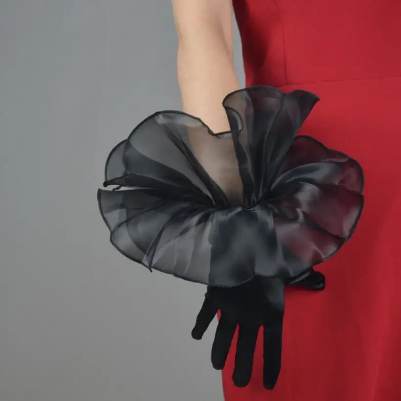 

Women's Elegant Fashion Spring Summer Mesh Patchwork Satin Glove Female Driving Photograph Performance Party Glove R1944