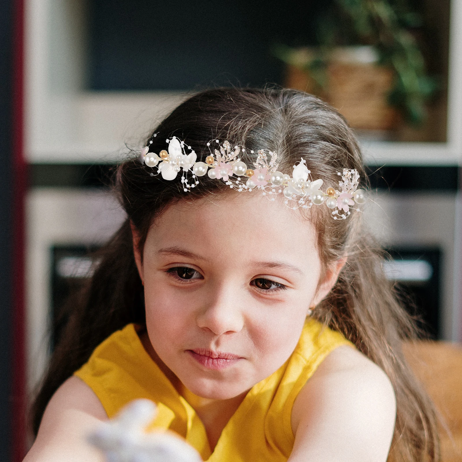 

Flower Girl Wreath Pearl Headb s Children Decor Rhinestone Floral Accessories Wedding Photo Prop Elegant Sweet