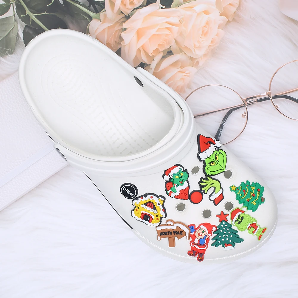 Single Sale Christmas Series Xmas Tree Shoe Charms Accessories Decorations PVC Classic Clog Buckle for Kids Party Xmas Gifts