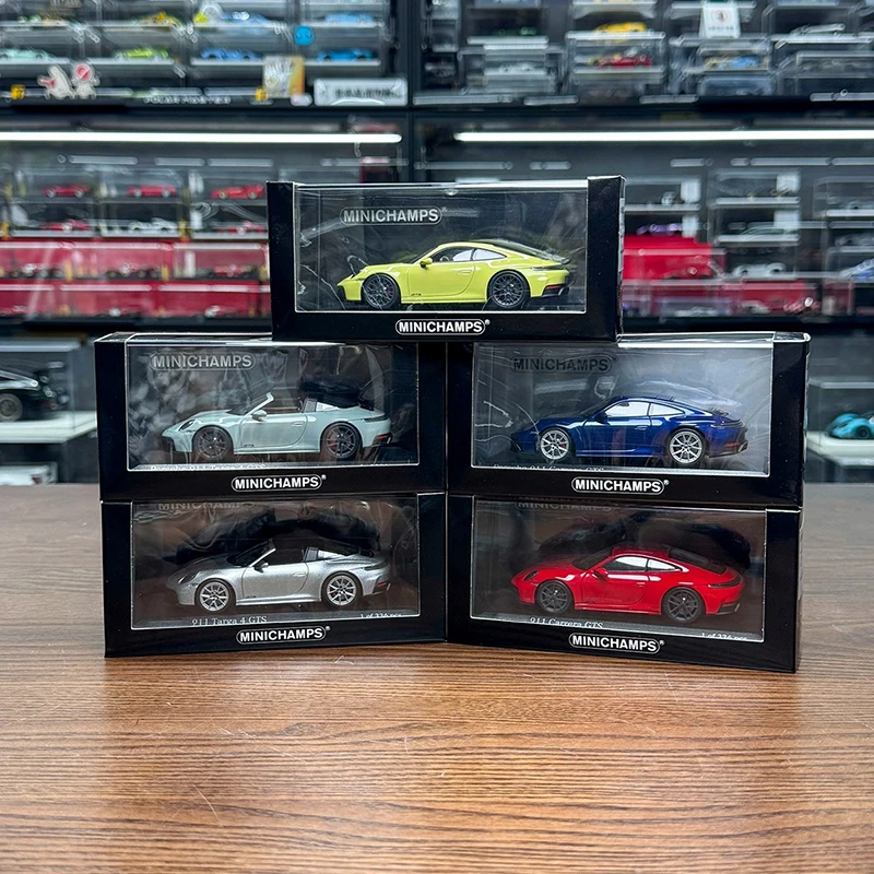 Minichamps 1/43 Bilancia 911 992.2 TARGA 4 GTS Modello di Auto in Lega Collezione Statica Decorato Regali di Festa Giocattoli Regalo di Souvenir