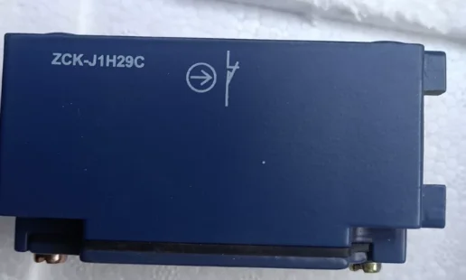 ZCK-J1H29C        REXL2TMBD         LA-DR0 0.1-3S        LA-DR0 0-3S       LC1K1201M7        LC1K1210M7        LR2K0312 3.7-5.5A