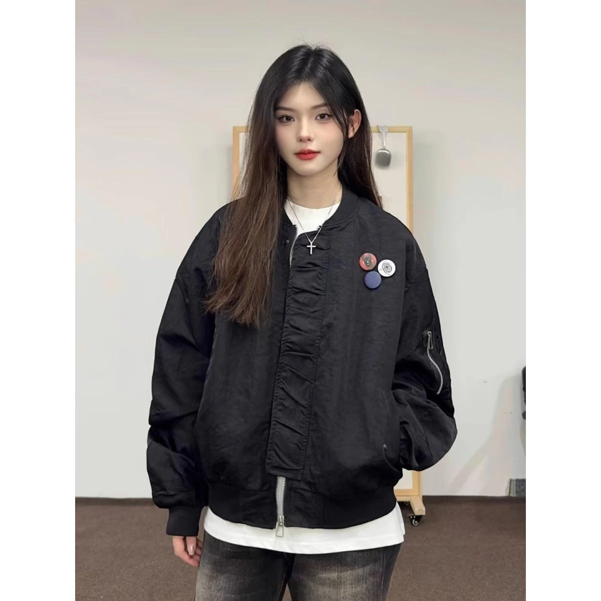 

Осенне-зимняя американская ретро-куртка-бомбер в стиле пилот с плиссированным воротником, оверсайз, универсальная, ветрозащитная, с воротником-стойкой