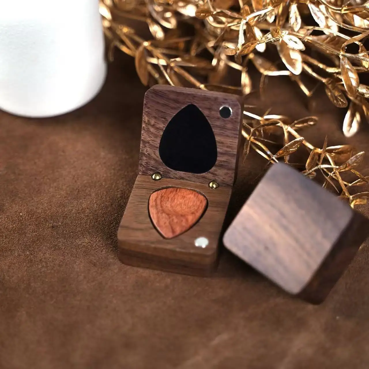 Pick Storage Box Plectrum For Acoustic Guitar Plectrums Electric Wood Picks Solid Unique