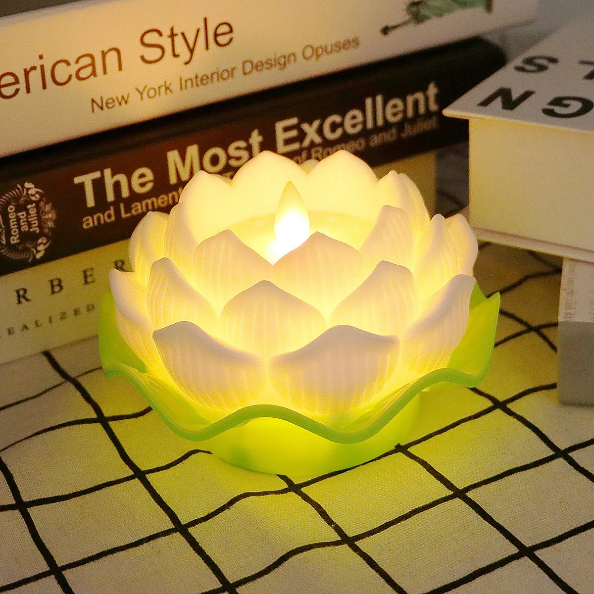 Lotus Candle Lamp Plastic Luminous Electronic Candle Ornament