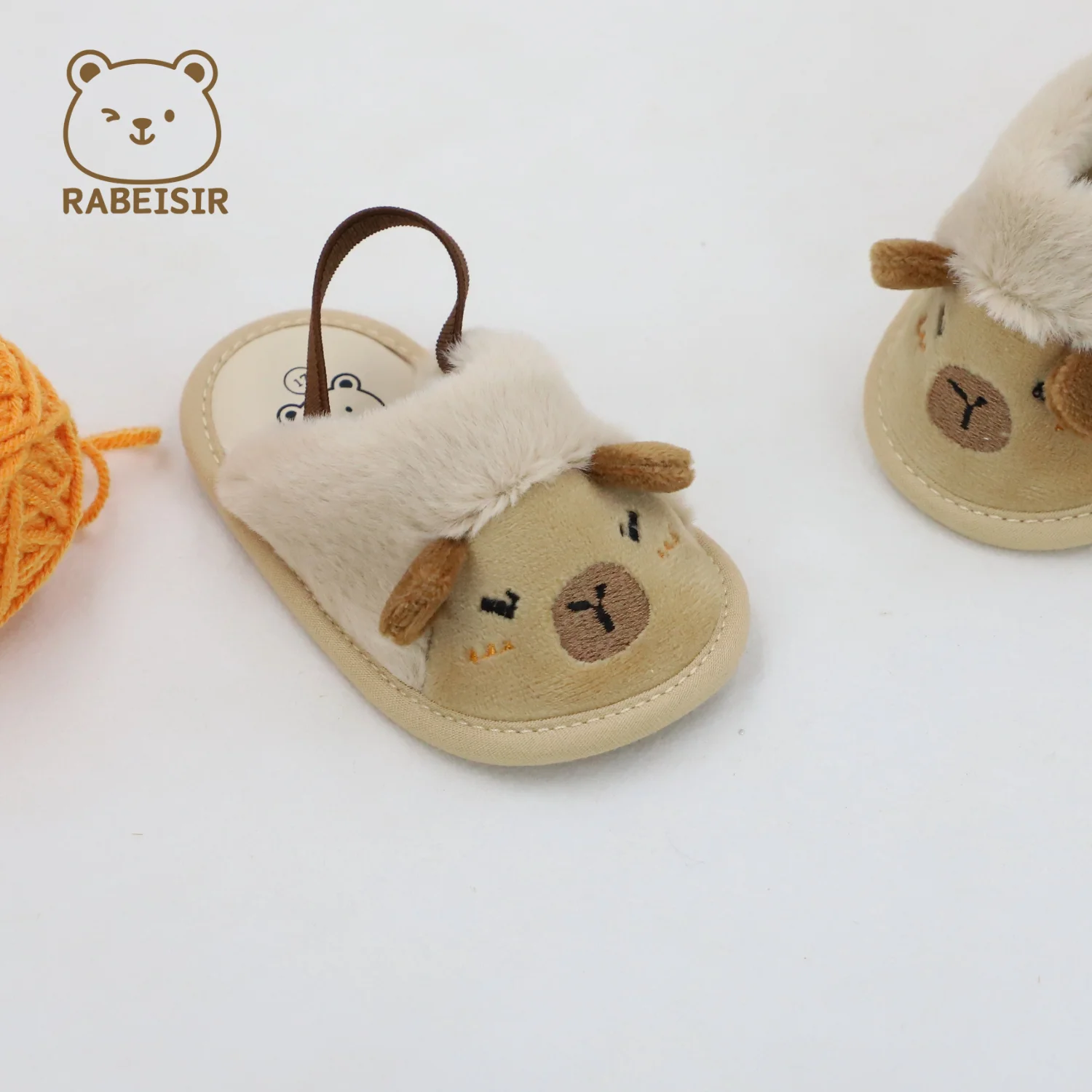 شباشب شعر للأطفال، حذاء مشي للأطفال بنعال ناعمة، مريح من 0-6-12-18 أنماط الخريف والشتاء