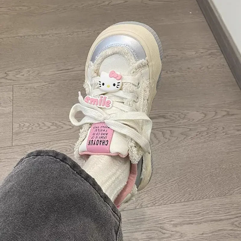 Sanurgente-Hello Kitty Big Parker Shoes pour femmes, chaussures blanches de dessin animé mignon, semelle optique confortable, cadeau Kawaii, nouveau, 2024