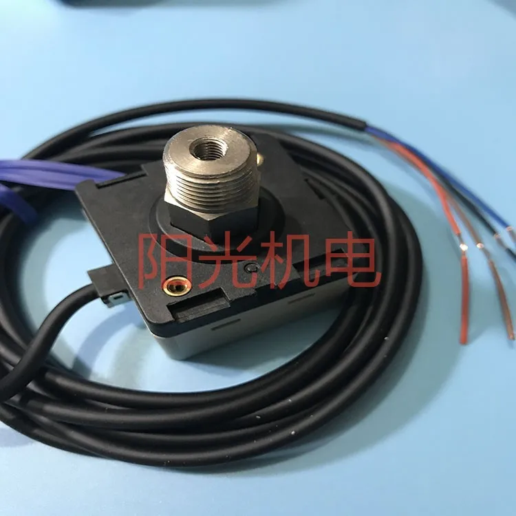 Sold Japan SUNX Divine Vision Pressure Sensor PE-20 Pressure Switch PE-20Z