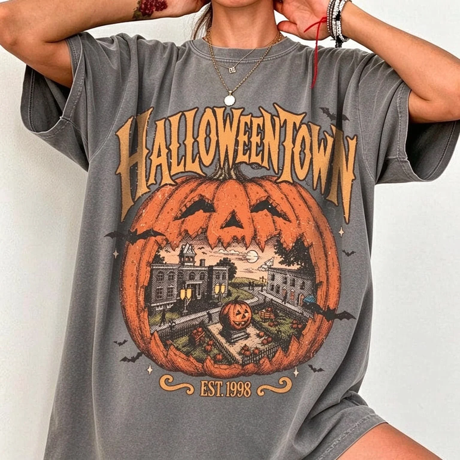 Retro Oversized Halloweentown T‑Shirt Spooky Pumpkin Town Full Moon Bat Graphic Tees Casual Halloween Unisex Streetwear Tops