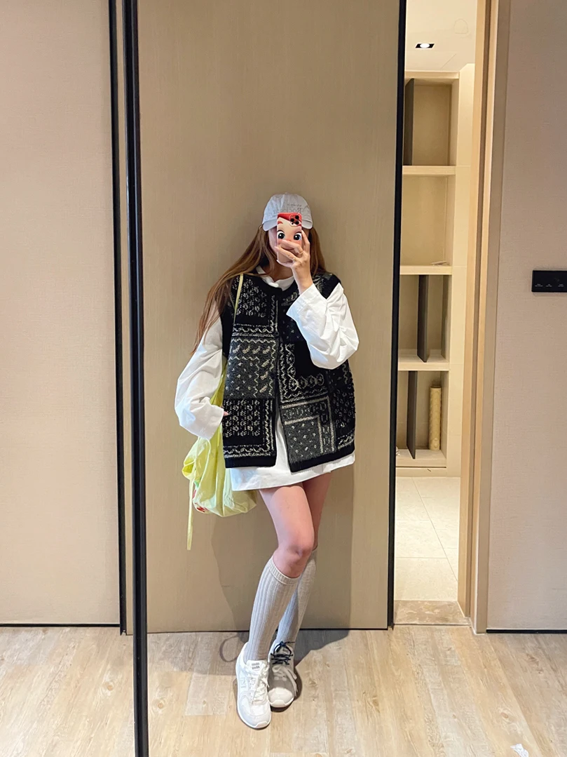 

KOGIRL Spring New Sle Korean East Gate Retro Feel Knitted Wool Loose Slimming Women's Vest Faionable Commute round Ne