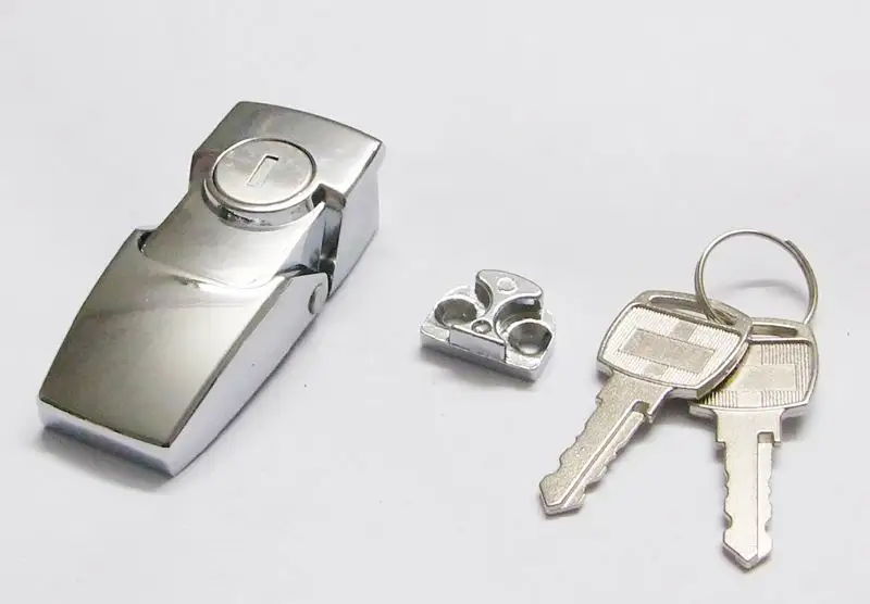High Quality DKS-5 Zinc Alloy Toggle Lock DK604 Hasp Cabinet Hasp Toggle Latch Lock Cabinet Black Coated Metal Hasp Latch 1 PC