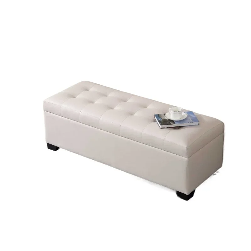 There is a two-in-one storage box at the door of the shoe changing stool.
