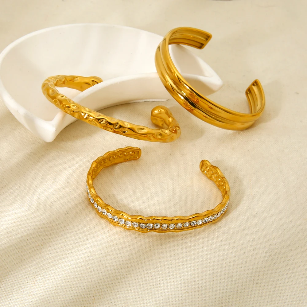 

Hammer Pattern Lava Surface Texture 18K Gold Plated Stainless Steel Waterproof Cuff Bracelet Bangle for Women Fashion Jewelry