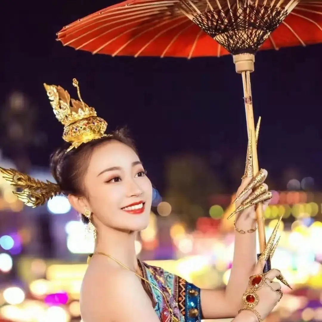 

Headgear Thai crown gold silver white Yunnan Dai pagoda with head new adult children ethnic style