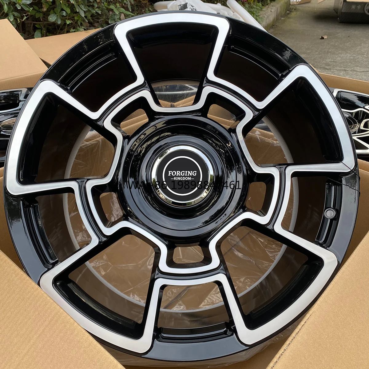

OEM Custom High Quality 21 22 23 24 26-Pound Alloy Wheels 35mm Forged Rims Wholesale Aluminium Alloy Luxury Car Accessories
