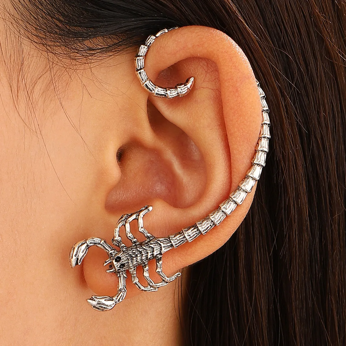 Vintage 3D Scorpion Ear Clip Cuff Gothic Dark Style Fake Piercing Ear Wrap Punk Rock Creative Animal Ear Accessory